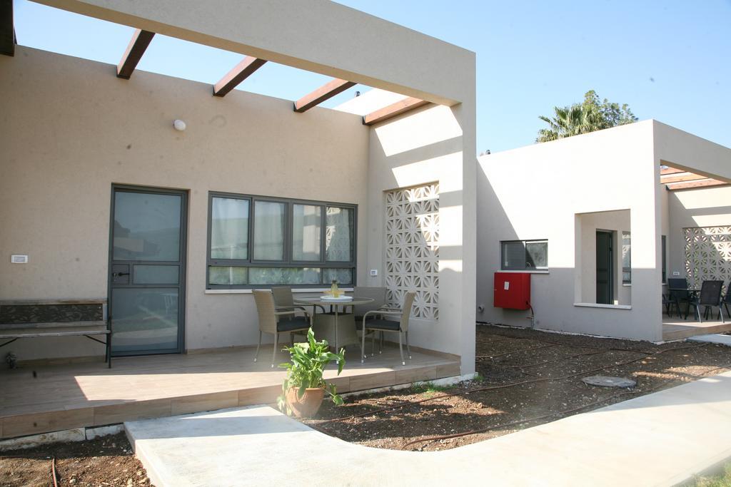 Villa Aviv Bagalille Sheʼar Yashuv Exterior foto